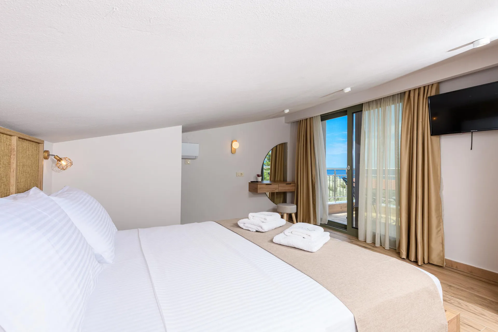 Tiara Holidays - The Olive Land - Superior Suite - bedroom